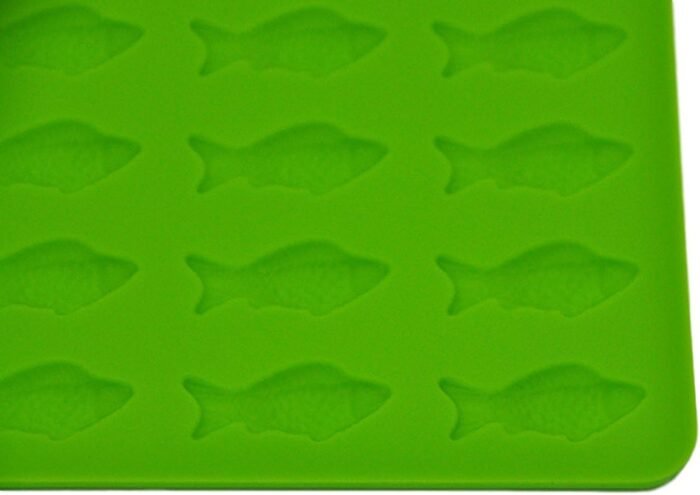 Trusty Goods' Gummy Fish Silicone Candy - Image 4