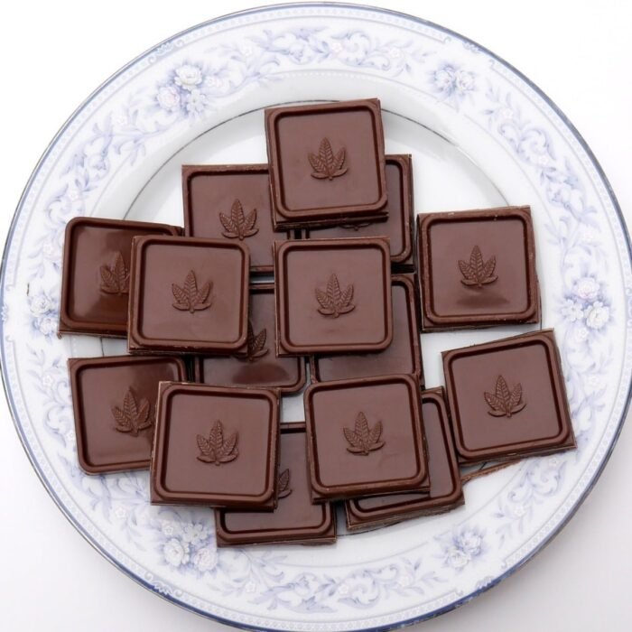 PJ BOLD Marijuana Leaf Chocolate Bar Sil - Image 5