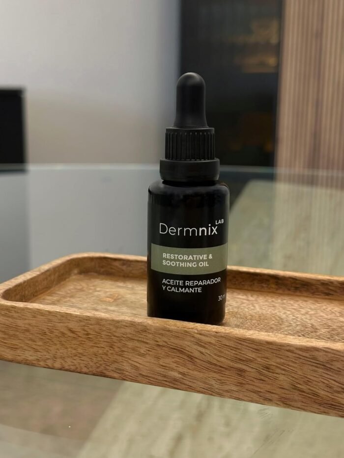 Dermnix Natural Vulvar Moisturizing Oil - Image 8